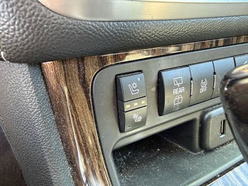 Used 2015 GMC Acadia Denali AWD/4WD image 19