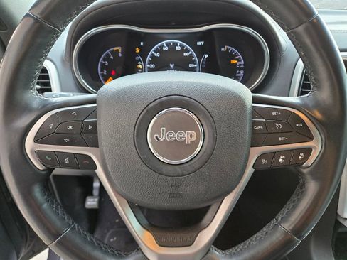 Used 2018 Jeep Grand Cherokee Limited image 9