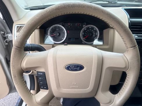 Used 2008 Ford Escape Limited FWD image 11