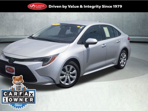 Used 2023 Toyota Corolla LE w/ Carpet Mat Package (TMS) FWD image 1