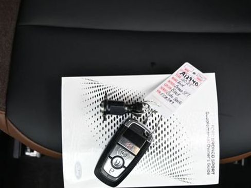 Used 2025 Ford Bronco Sport Outer Banks w/ Outer Banks Tech Package+ image 13