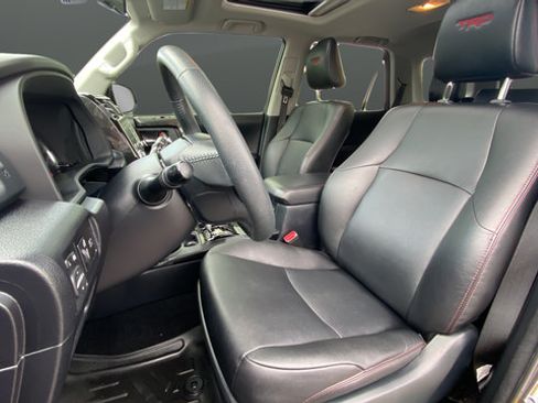 Used 2022 Toyota 4Runner TRD Off-Road Premium w/ Moonroof Package AWD/4WD image 9