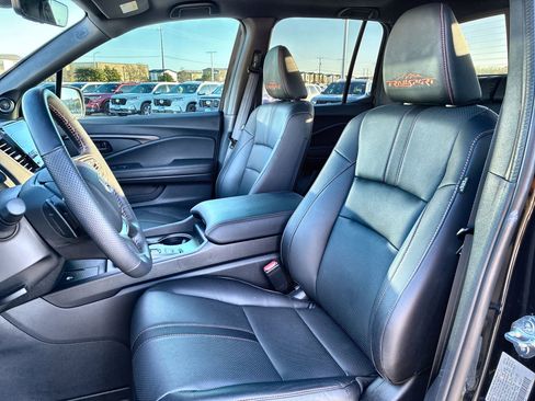 Certified 2025 Honda Ridgeline TrailSport image 17