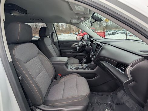 Used 2018 Chevrolet Traverse LT image 10