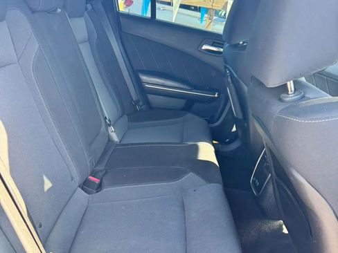 Used 2015 Dodge Charger SE w/ Popular Equipment Group image 15