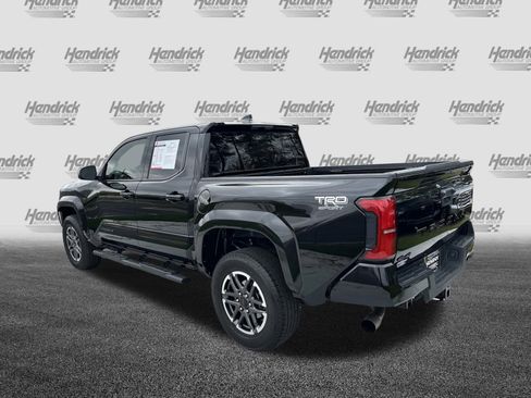 Certified 2025 Toyota Tacoma TRD Sport AWD/4WD image 8