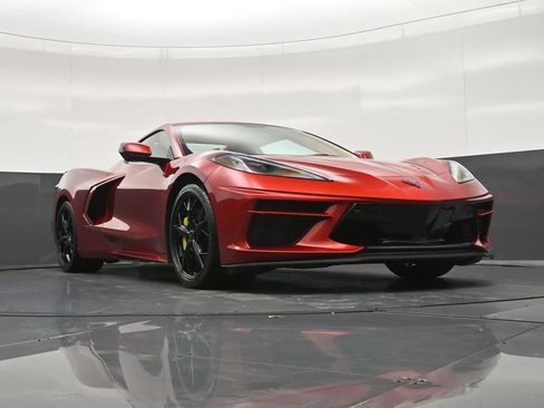Used 2022 Chevrolet Corvette Stingray Premium Conv w/ Z51 Performance Package RWD image 31