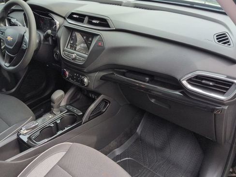 Used 2023 Chevrolet TrailBlazer LT FWD image 30