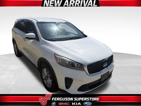 Used 2019 Kia Sorento AWD V6 image 1