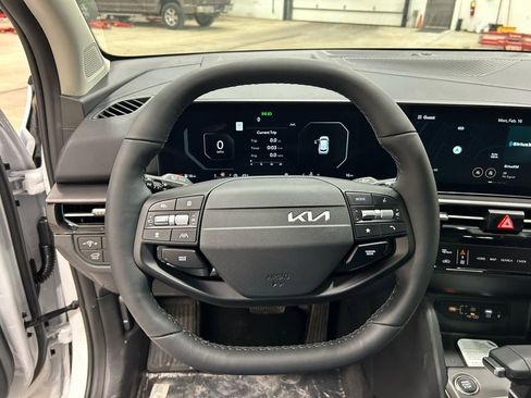 New 2026 Kia Sportage SX image 13