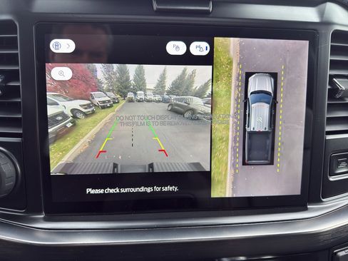 New 2026 Ford F350 Lariat w/ Black Appearance Package image 28