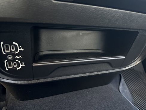 Used 2024 RAM 2500 Tradesman w/ Chrome Appearance Group image 16