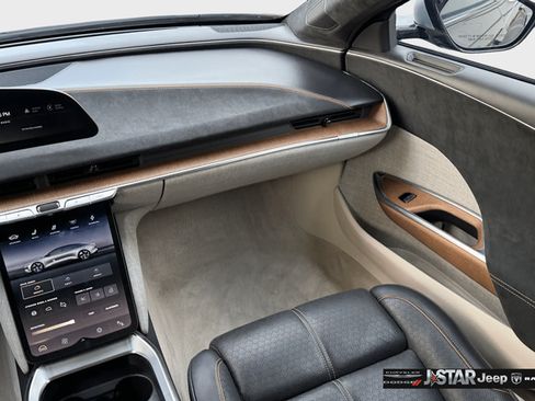Used 2022 Lucid Air Grand Touring AWD/4WD image 17