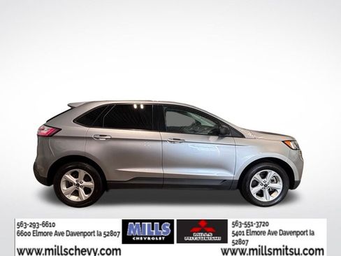 Used 2021 Ford Edge SE image 4