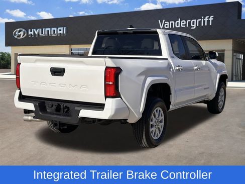 Used 2025 Toyota Tacoma SR5 image 15