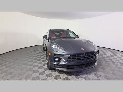 Used 2021 Porsche Macan image 53