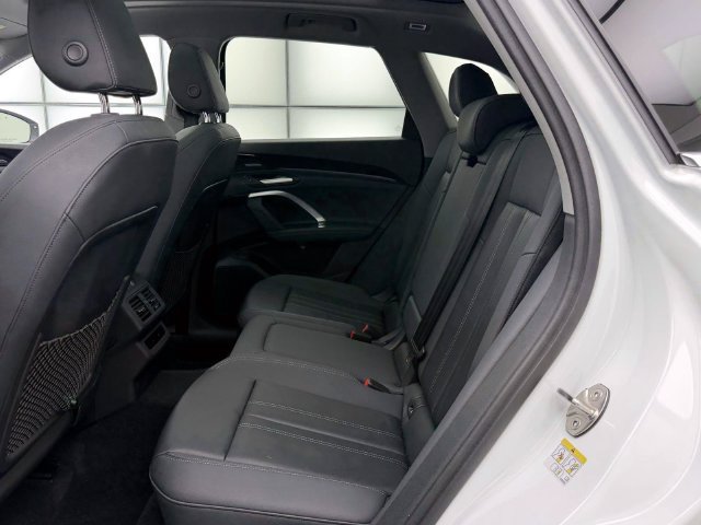 Used 2025 Audi Q5 Premium Plus AWD/4WD image 12