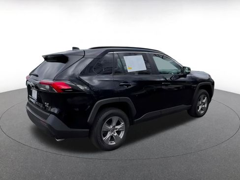 Used 2025 Toyota RAV4 XLE image 15