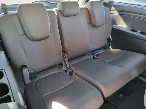 Used 2018 Honda Odyssey EX image 27