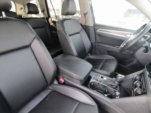 Used 2018 Volkswagen Atlas SEL image 33