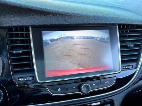 Used 2018 Buick Encore Preferred image 11