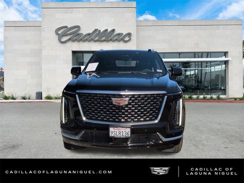 Certified 2025 Cadillac Escalade Premium Luxury image 2