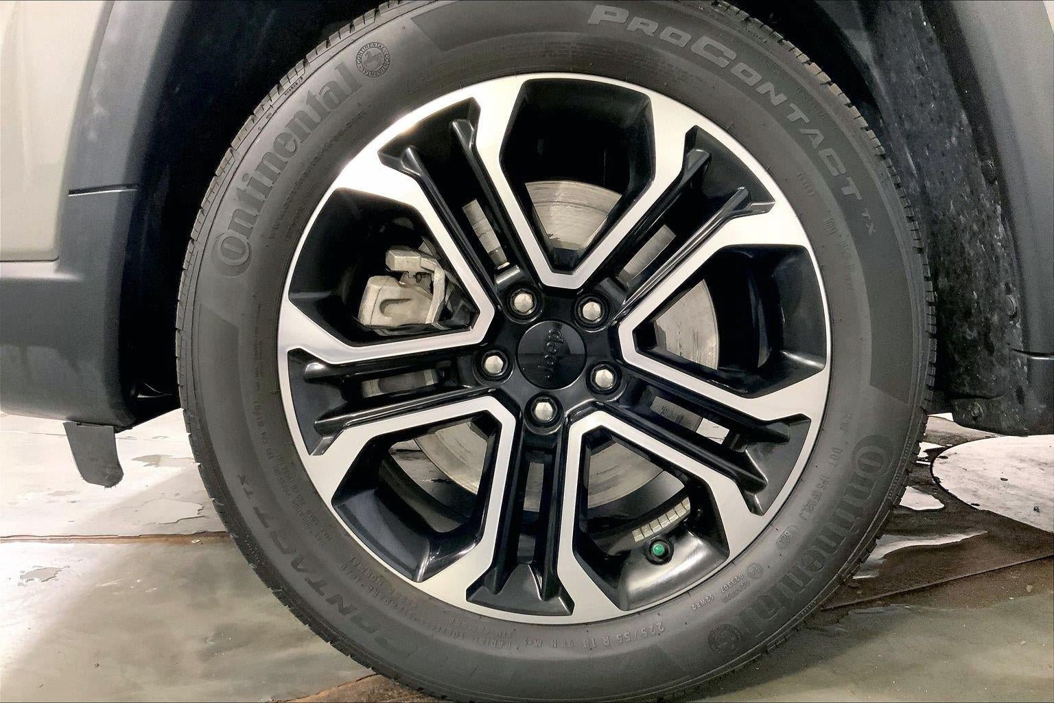 Used 2023 Jeep Compass Limited AWD/4WD image 9