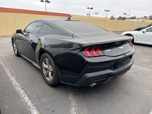 Used 2024 Ford Mustang Coupe RWD image 5