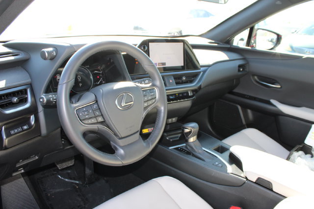 Used 2024 Lexus UX 250h FWD image 12