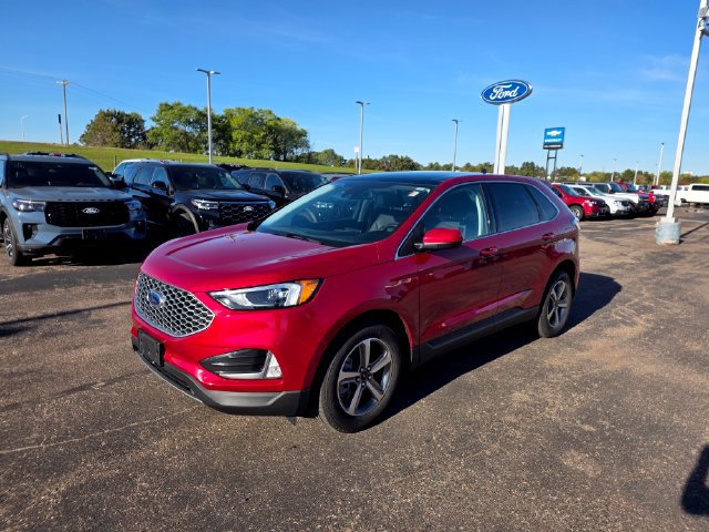 Used 2024 Ford Edge SEL w/ Convenience Package AWD/4WD image 3