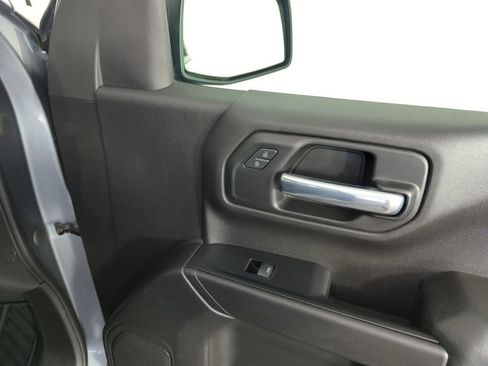 Used 2020 Chevrolet Silverado 1500 Custom Trail Boss w/ Custom Convenience Package AWD/4WD image 30