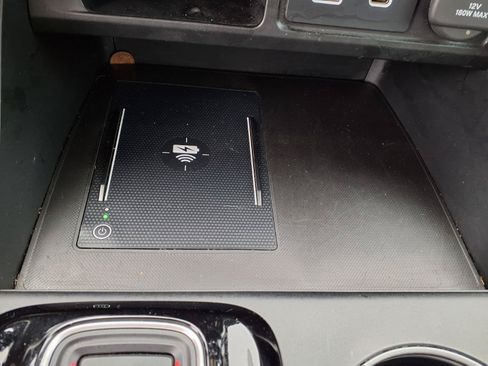 Used 2024 Honda Pilot Touring image 18