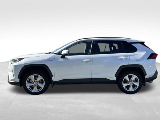 Used 2021 Toyota RAV4 XLE Premium AWD/4WD image 2