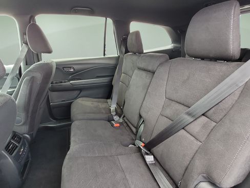 Used 2022 Honda Pilot Sport image 16