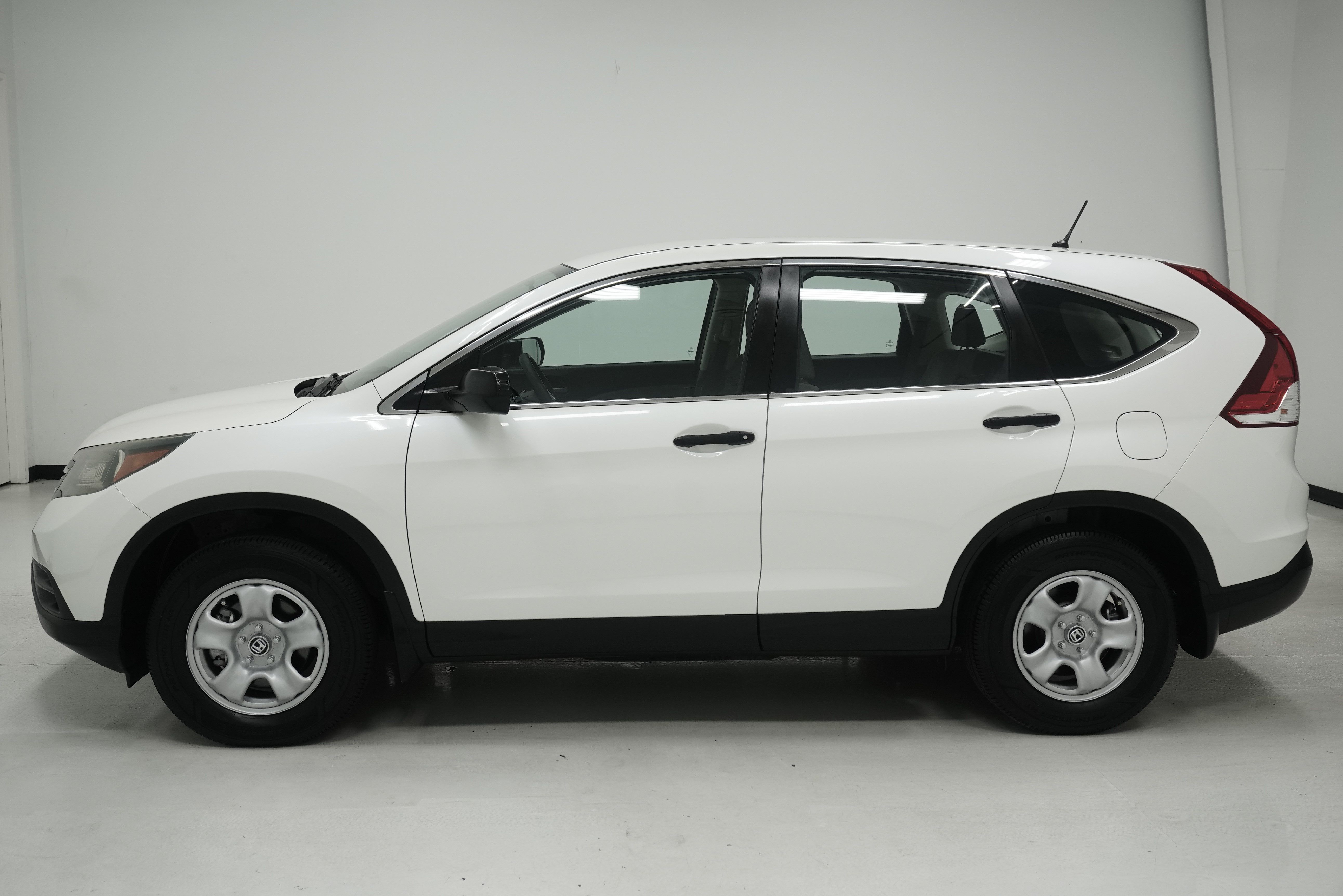 Used 2014 Honda CR-V LX image 7