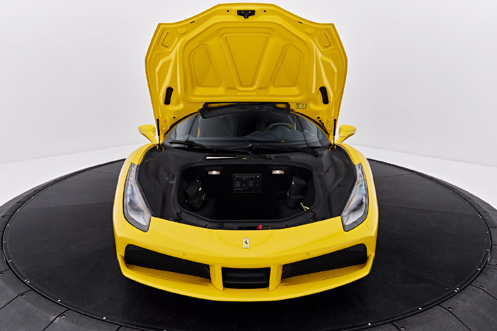 Used 2017 Ferrari 488 GTB RWD image 22