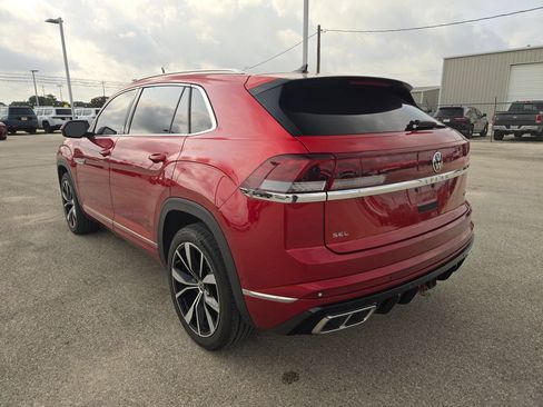 Used 2024 Volkswagen Atlas Cross Sport SEL Premium R-Line AWD/4WD image 5