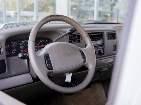 Used 2001 Ford F350 Lariat AWD/4WD image 29