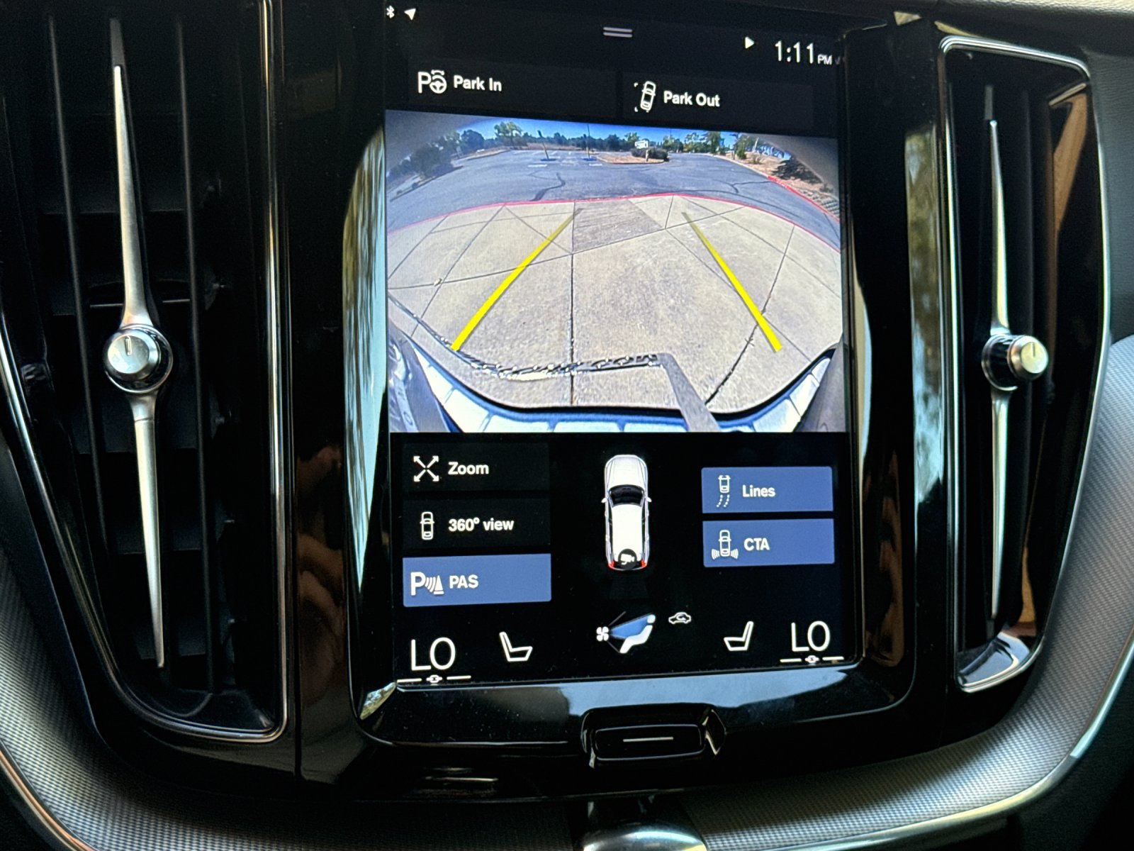 Used 2019 Volvo XC60 T8 R-Design w/ Advanced Package AWD/4WD image 19