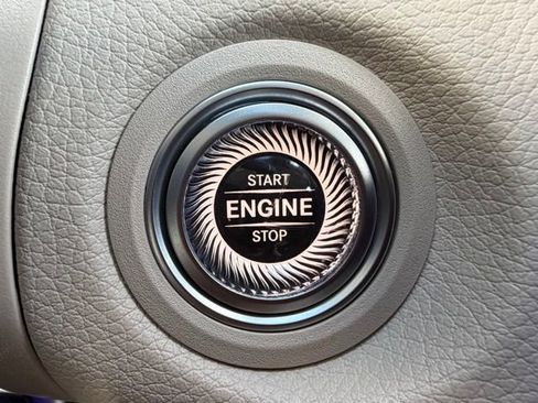 Certified 2022 Mercedes-Benz GLC 300 4MATIC image 22
