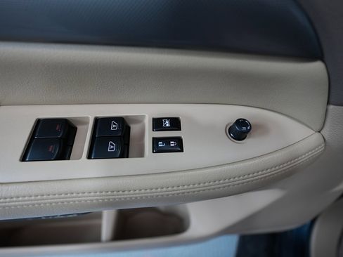 Used 2014 Nissan Armada SV image 36