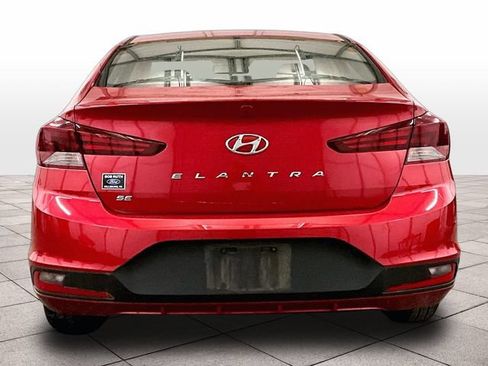 Used 2020 Hyundai Elantra SE w/ Cargo Package (C1) FWD image 4