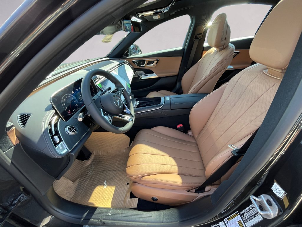 Used 2026 Mercedes-Benz E 450 4MATIC Sedan image 6
