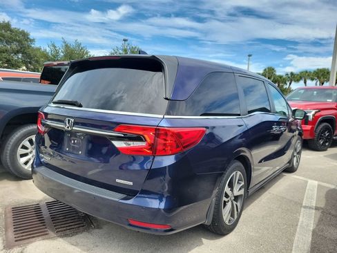 Used 2021 Honda Odyssey Touring image 3
