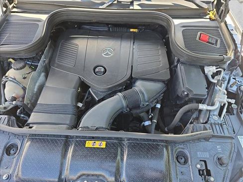 Used 2024 Mercedes-Benz GLE 350 4MATIC image 30
