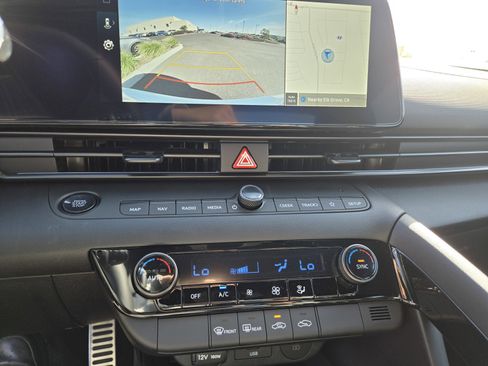 New 2025 Hyundai Elantra SEL image 19