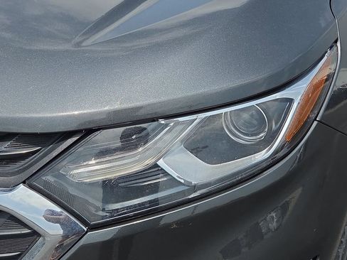Used 2021 Chevrolet Equinox LT FWD image 21