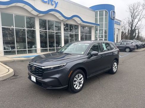 Used 2023 Honda CR-V LX image 4