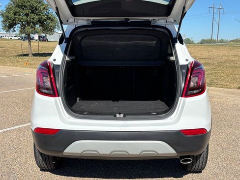 Used 2021 Buick Encore Preferred image 7