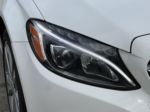 Certified 2018 Mercedes-Benz C 300 4MATIC Sedan image 11